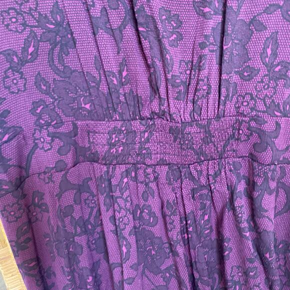 Torrid 2X Purple Floral Wide Leg Jumpsuit Flutter Sleeve Pockets lace pattern - Picture 9 of 10